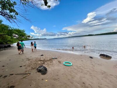 Você já sabe que a 🏝️ Ilha de Imbotíua é um pedacinho do paraíso né. Então, que tal tirar um tempinho para conhecer nesse feriado de Semana Santa?