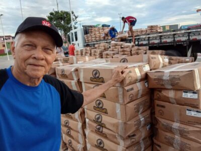 Somente neste domingo, Astro de Ogum distribui 18 toneladas de pescado em São Luís