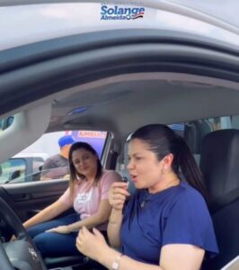 Deputada Solange Almeida entrega ambulância para Zé Doca ao lado da prefeita Flavinha