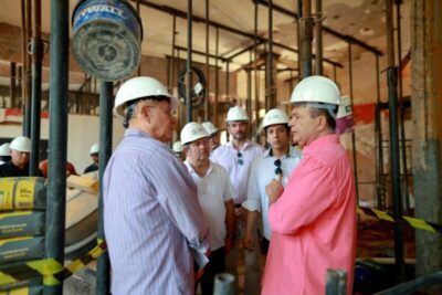 Brandão vistoria obras no Palácio do Comércio e reforça compromisso com o Centro Histórico