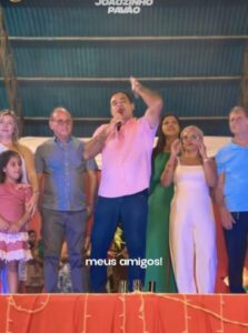 Prefeito Joãozinho Pavão celebra a magia do Natal na abertura oficial em Santa Helena