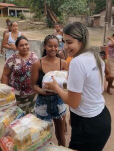 Entrega de cestas básicas fortalece cuidado com as famílias em Porto Rico do Maranhão