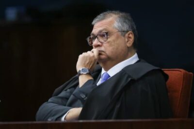 STF torna ré mulher que hostilizou Flávio Dino em avião