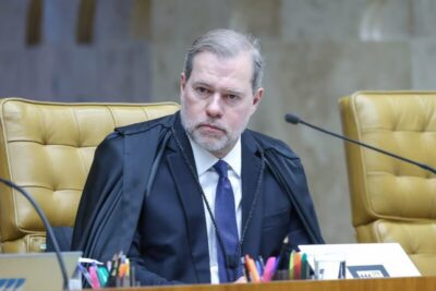 Toffoli se declara suspeito em processo ligado à CPI do Banco Master no STF