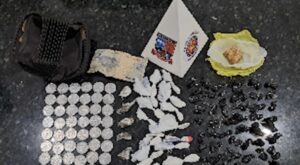 Homem é preso por suspeita de tráfico de drogas na Vila Isabel