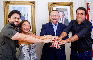 ELEIÇÕES 2026: Marcos Miranda flerta com Camarão e, mesmo ignorado, busca se aproximar de Carlos Brandão