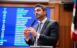 Deputado Florêncio Neto destaca mutirão de cirurgias lábios leporinos realizada pelo Governo do Estado que beneficia dezenas de crianças