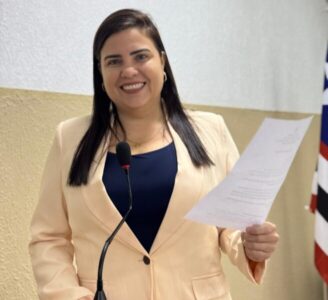 Vereadora Amanda Pires celebra a inauguração do CRAS da Vila do BEC, fruto de uma de suas primeiras indicações na Câmara