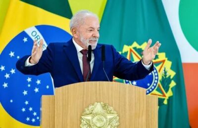 Natal agita comércio e deixa a política errante para 2026