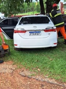 Acidente na BR-010, em Imperatriz, deixa um morto após carro sair da pista e colidir com árvore