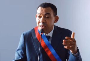 Relatora vota pela cassação do Prefeito de Pio XII Aurélio Sousa no TRE-MA