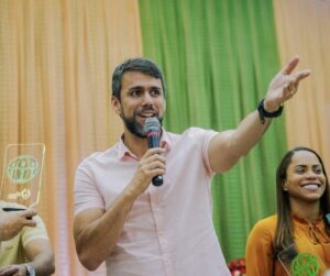 Pedro Lucas seguirá como líder do União Brasil na Câmara em 2026