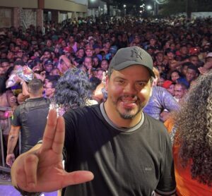 Luciano Genésio é recebido com carinho pelo povo de Pinheiro