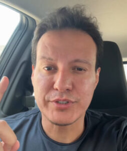 Em último lugar nas pesquisas e representante da extrema esquerda, Felipe Camarão comemora prisão de Bolsonaro