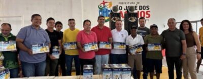 Prefeito Ronaldo Vieira entrega mais de mil cestas básicas e fortalece a produção rural em São José dos Basílios