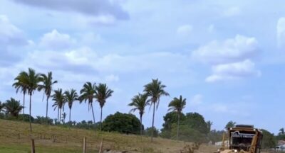 Prefeitura inicia recuperação de estrada na zona rural de Bom Lugar