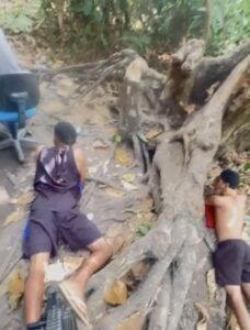 Suspeitos são presos por suspeita de tráfico de drogas na Vila Embratel