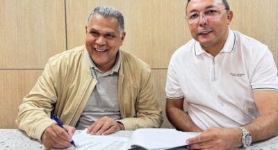 Prefeito de Lago dos Rodrigues assina convênio para melhorias na infraestrutura entre a sede e o povoado Pau Ferrado