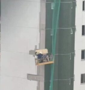 VÍDEO: Ventania deixa trabalhadores pendurados durante obra em Imperatriz