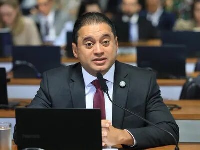 Senador Weverton Rocha é alvo de nova operação da PF contra fraude no INSS