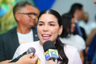 Mariana Carvalho enfrenta governo e denuncia mudança no perfil do novo hospital de Imperatriz.