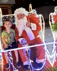 Prefeitura de Apicum-Açu realiza abertura oficial do Natal Iluminado com grande participação popular