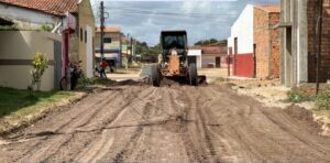 Prefeitura de Apicum-Açu inicia serviços de pavimentação com bloquetes na Rua Nova