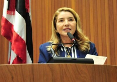 Iracema Vale destaca conquistas na promoção da cultura ao receber honrarias