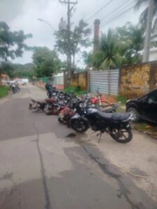 Polícia descobre desmanche clandestino com mais de 20 motos no Cruzeiro do Anil