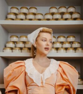 Em campanha do Boticário, Malu Borges elege o novo Lily Cashmere como sua nova assinatura de sofisticação