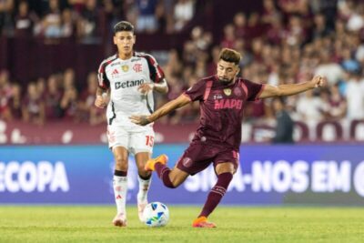 Flamengo é derrotado na Argentina e vai enfrentar o Lanús em desvantagem no Maracanã, na próxima quinta-feira