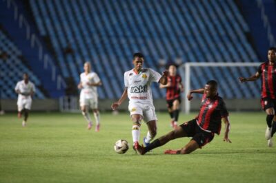 Clássico entre Moto Club e Sampaio Corrêa termina empatado no Castelão