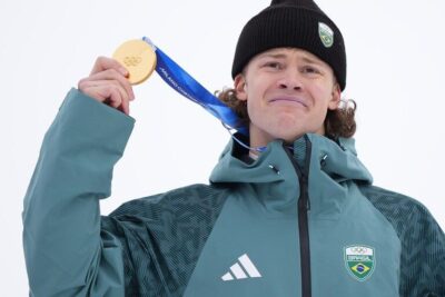 Nascido na Belgica, Lucas Pinheiro conquista a primeira Medalha de Ouro para o Brasil em Olimpíada de Inverno