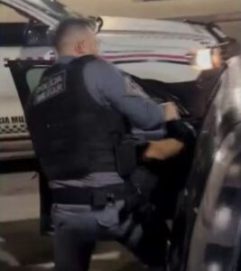Dois homens são agredidos por policiais durante abordagem em Carutapera, MA