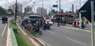 Motociclistas de App voltam a protestar após morte de colega em São Luís
