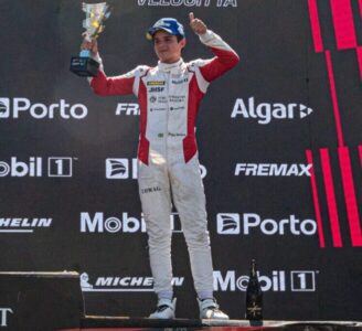 Pipo Massa é terceiro em “corrida divertida” e segue na liderança da Porsche Carrera Cup Rookie