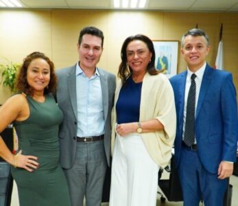 Após agendas com ministros em Brasília, prefeita de Arari anuncia construção de casas populares e projetos para a Pororoca