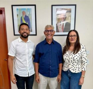 Prefeito Zé Martins fortalece parcerias com o Governo do Estado para avanços na Educação em Bequimão