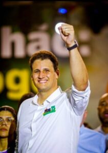Orleans Brandão oficializa pré-candidatura ao Governo do Maranhão impulsionado pelo crescimento nas pesquisas