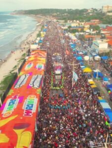 Xand Avião, Mari Fernandez e Dennis DJ contagiaram público no quarto dia do Carnaval na Litorânea