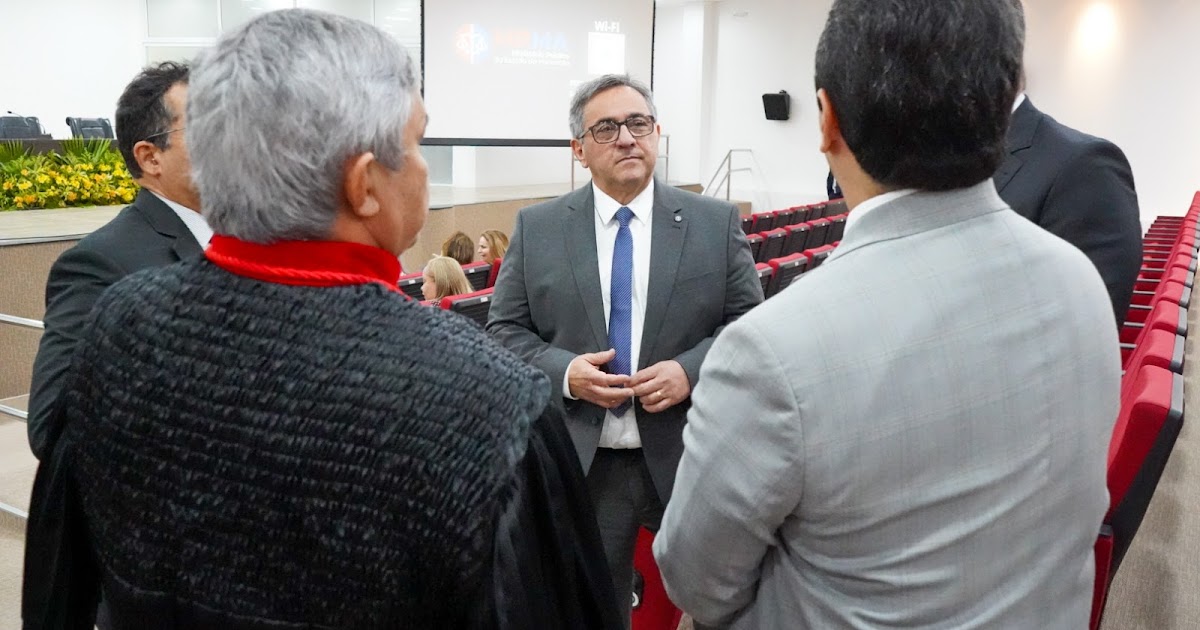 SEGOV ASSINA TAC PARA REFORMA DOS CENTROS DE ENSINO LICEU MARANHENSE E BENEDITO LEI