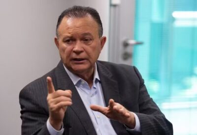 Sem carta na manga!!! Por que a insistência para que Brandão dê o governo a Camarão?