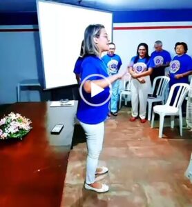 Iniciativa brilhante na Jornada Pedagógica em Caxias!!! Assistam ao vídeo…