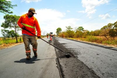Deputados estaduais vistoriam obra de requalificação da MA-014