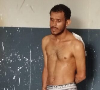 EX-COMPANHEIRO ARROMBA CASA, AGRIDE MULHER COM PEDAÇO DE TAÇA E É PRESO EM PERITORÓ