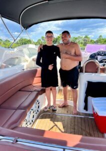 Prefeitura de Coroatá Abre Pregão de Quase R$ 1 Milhão para Ornamentação Natalina e Gera Revolta na População