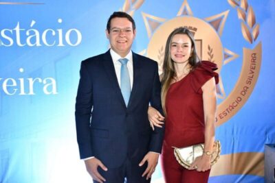 Vinícius Ferro recebe Medalha Simão Estácio da Silveira, maior honraria da Câmara de São Luís