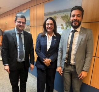 Em Brasília, prefeita Simplesmente Maria garante dois novos ônibus escolares para Arari