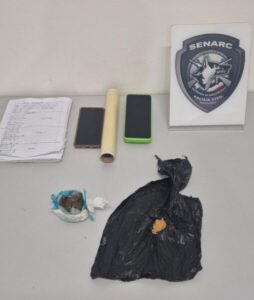 POLÍCIA CIVIL PRENDE HOMEM POR TRÁFICO DE DROGAS NO BAIRRO BEQUIMÃO, EM SÃO LUÍS