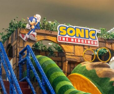 Sonic comemora 35 anos e vira atração inédita em parque temático no Rio Anil Shopping